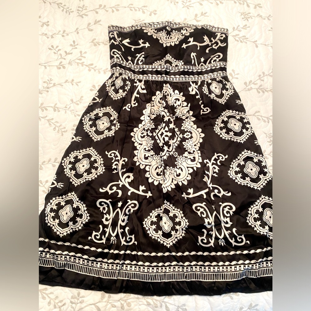 White House Black Market strapless dress size 4